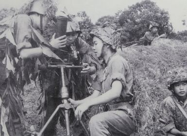 Sổ lưu niệm của Nhà máy Supe Phốt phát Lâm Thao năm 1971