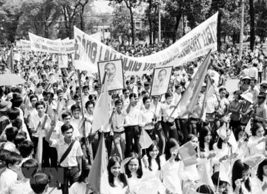 Xây dựng và phát triển công nghiệp - thương mại 10 năm sau khi thống nhất đất nước (1976 – 1985) - Phần 2