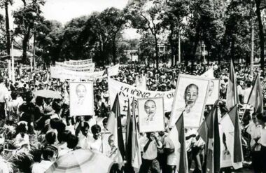 Xây dựng và phát triển công nghiệp - thương mại 10 năm sau khi thống nhất đất nước (1976 – 1985) - Phần 1