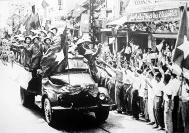 Tôi luyện trong gian khó (1945 - 1954)