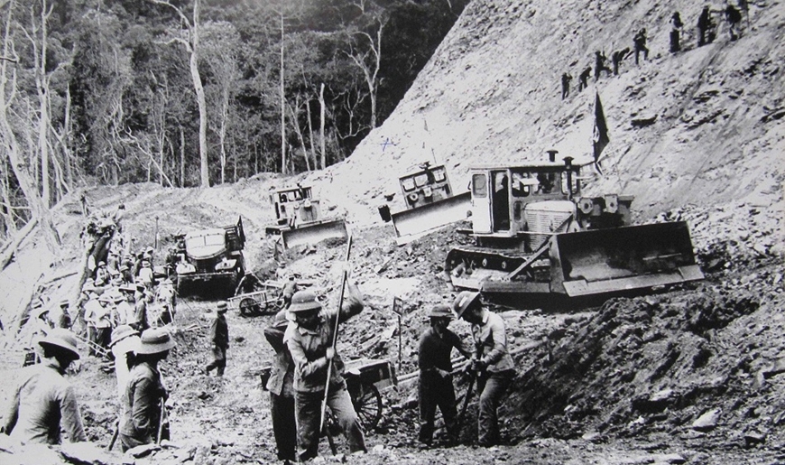 Tổng cục Địa chất (7/1960 - 12/987)